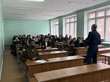 Максим Татаров встретился со студентами Института химии и химической технологии